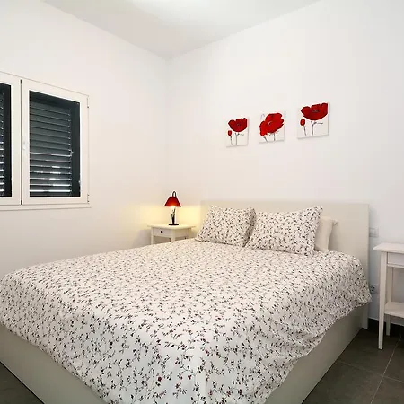 Lava Puerto Del Carmen Sea Views Апартаменти