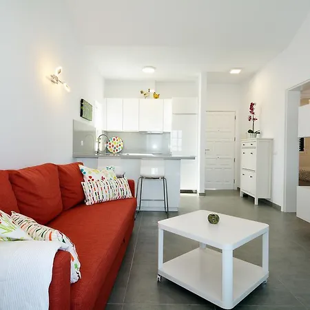 דירה Lava Puerto Del Carmen Sea Views פוארטו דל כרמן